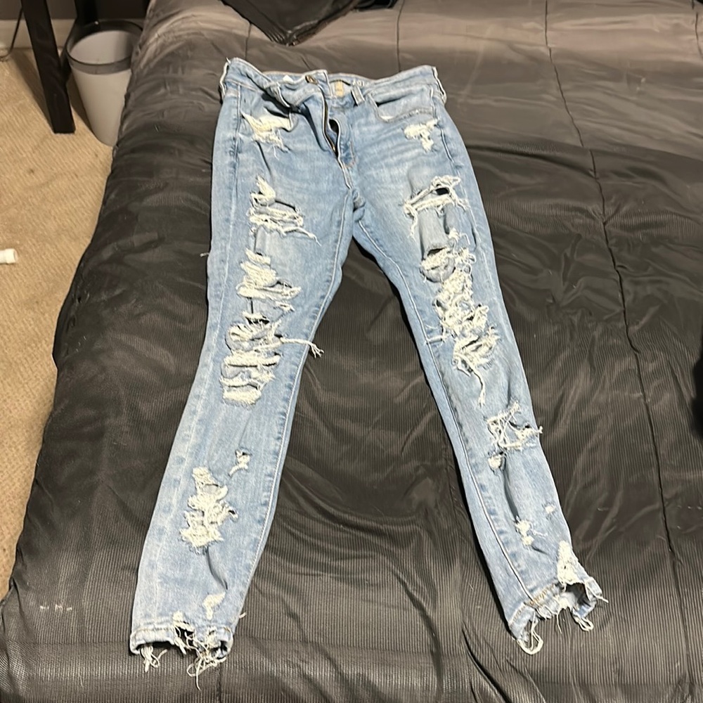 Size 6 short crop high rise jeggings American eagle.